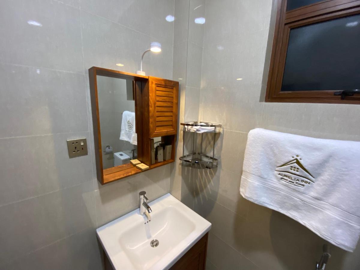 Aurelia Inn แคนดี้ ภายนอก รูปภาพ